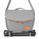 VEO City S36 - Schultertasche grau - 10 Liter + 1 Liter