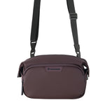 VEO LITE S2L CH - Schultertasche braun - 2 Liter