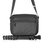 VEO METRO S9L BK - Schultertasche schwarz - 9 Liter