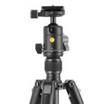 VESTA GO 234CB Reisestativ aus Carbon mit Kugelkopf - 4.5 kg Traglast