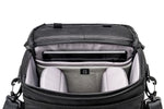 VEO Select 22S BK - Schultertasche schwarz - 5,2 Liter