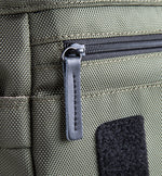 VEO SELECT 29M GR grün - Schultertasche - 6,7 Liter